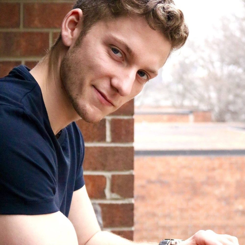 Meet your Posher, Zachary